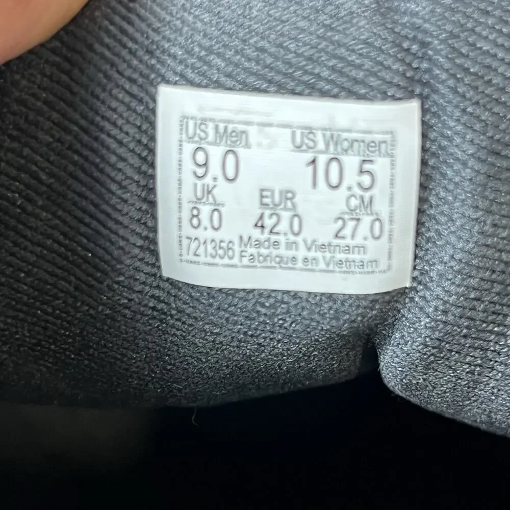 Vans Heart You ComfyCush Snap Skate Shoe Gray Check Suede Womens 10.5 Low Mens 9